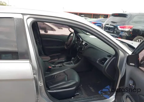 2013 Chrysler 200 Lx from USA, damaged, VIN 1C3CCBAB3DN686189